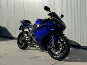     Yamaha YZF-R1