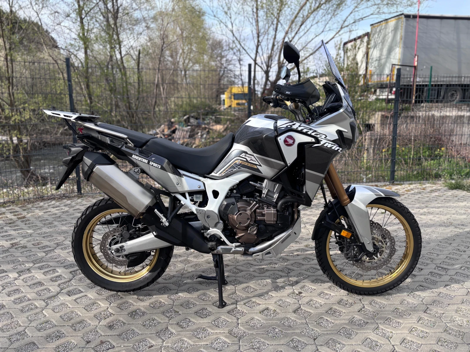 Honda Crf Adventure Sport* DCT* LED* ABS* Подаръци в описани, снимка 5 - Мотоциклети и мототехника - 54159706