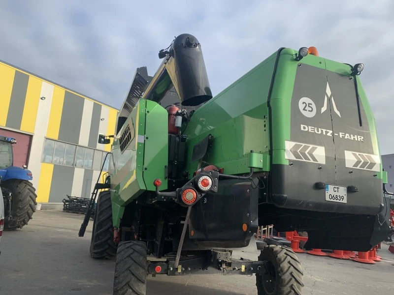 Комбайн Deutz-Fahr C7205, снимка 7 - Селскостопанска техника - 39073955