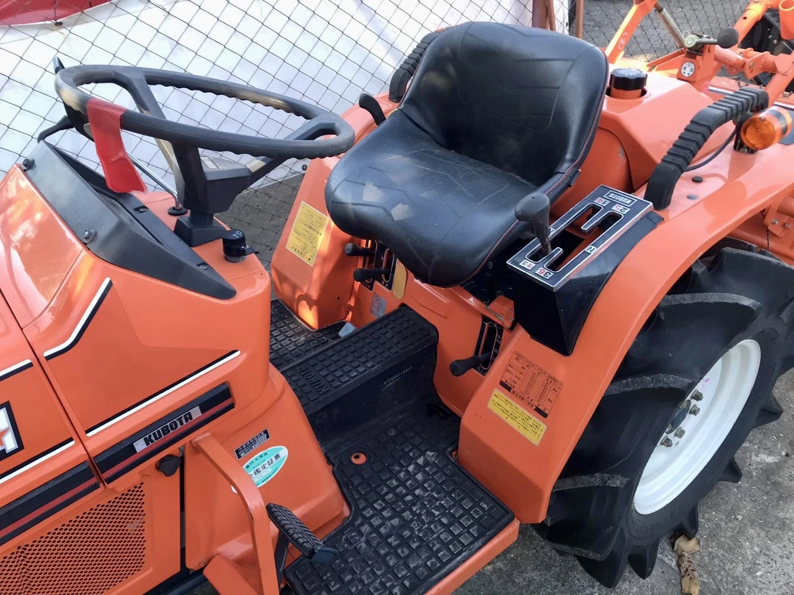 Трактор Kubota BULLTRA B1-14 - изображение 4