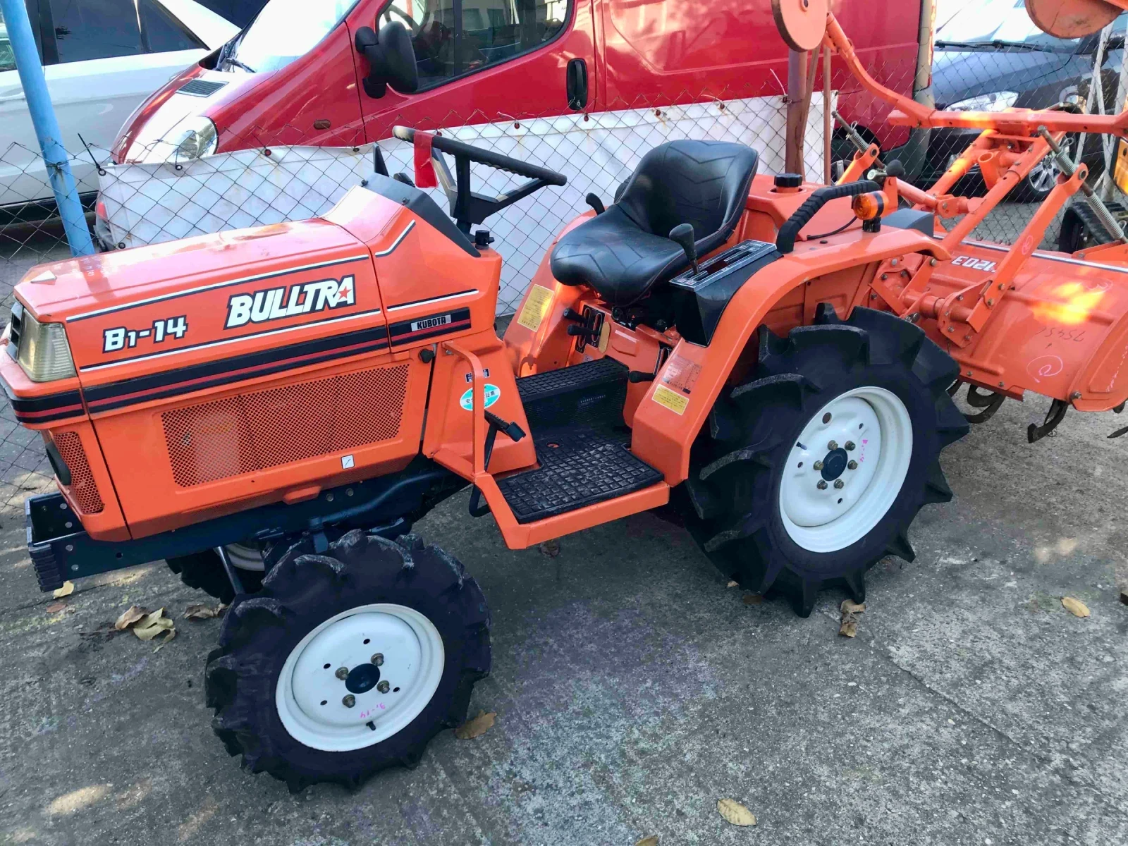 Трактор Kubota BULLTRA B1-14 - изображение 2