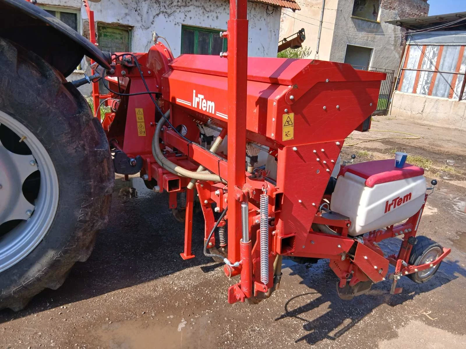 Сеялка IrTem, снимка 6 - Селскостопанска техника - 54239603