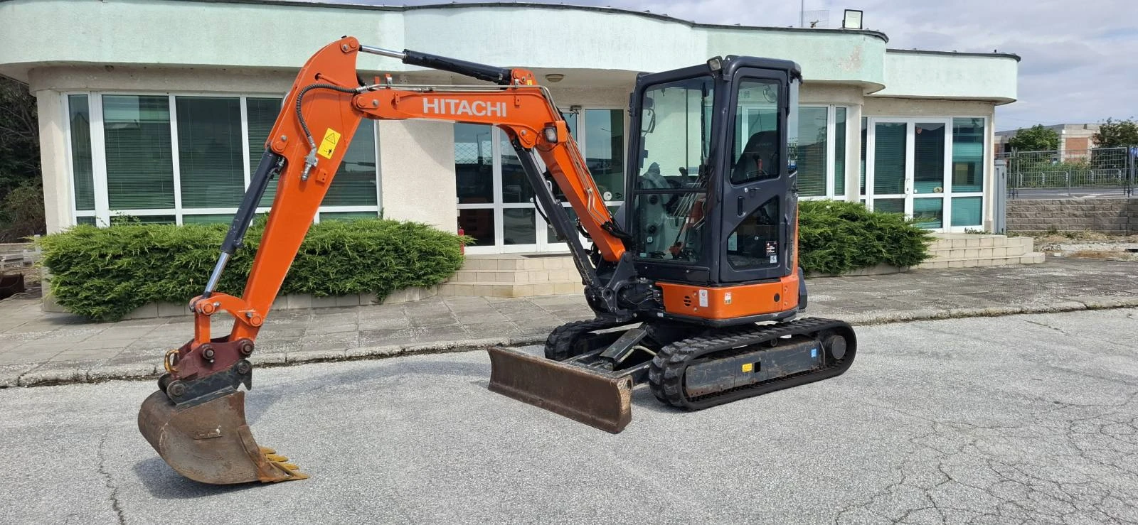 ����� Hitachi ZX33U , �������� | Mobile.bg � ����������� 2