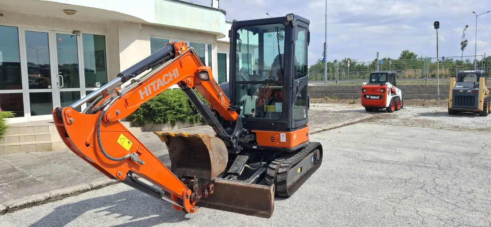 ����� Hitachi ZX33U , �������� | Mobile.bg � ����������� 4