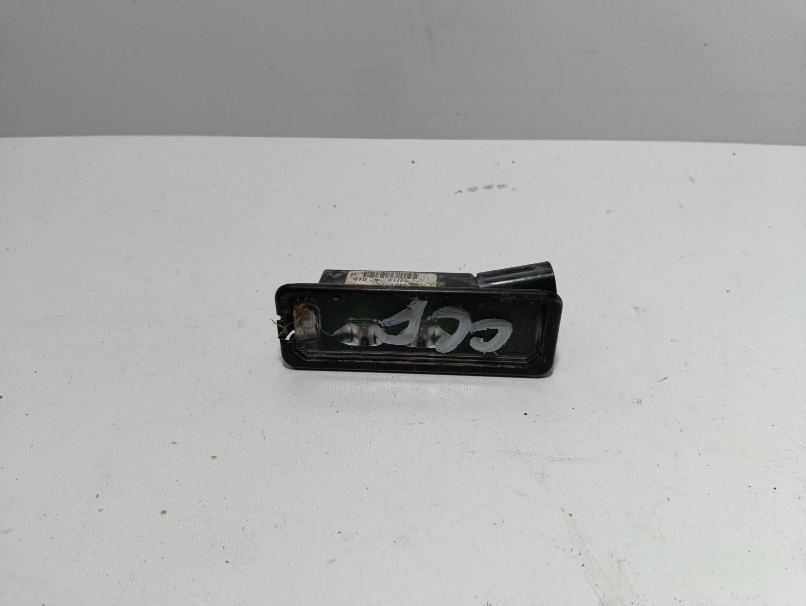плафон регистрационен номер 1K8943021C VW Passat CC