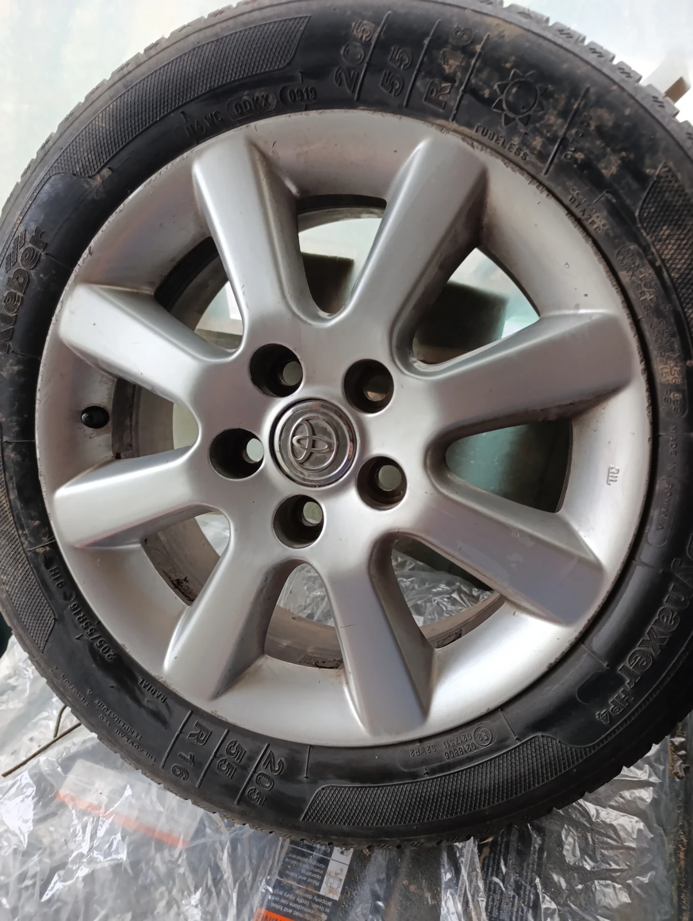    205/55R16  Toyota Corolla verso | Mobile.bg   7