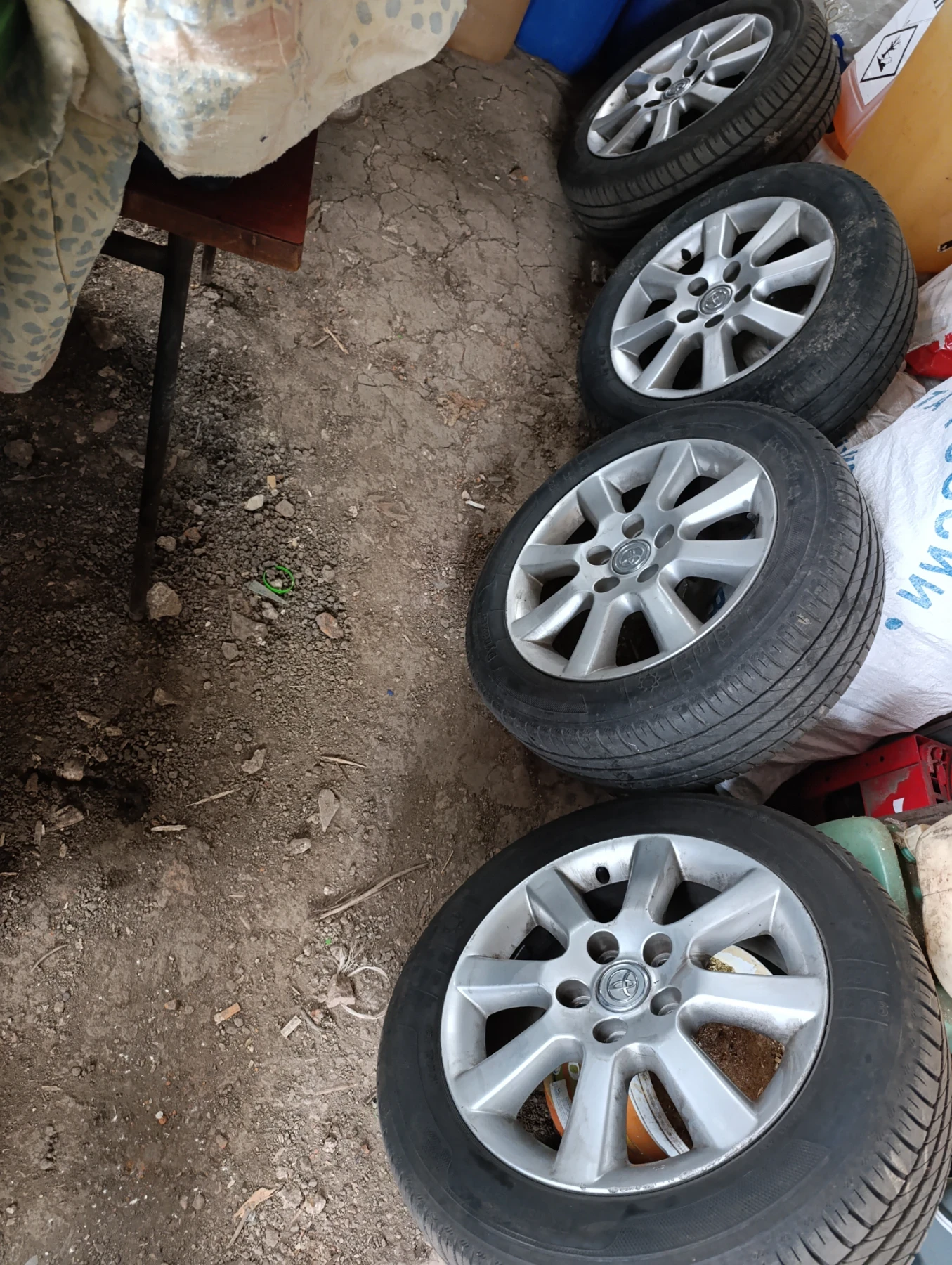    205/55R16  Toyota Corolla verso | Mobile.bg   9