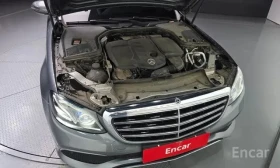 Mercedes-Benz E 220 4MATIC Exclusive | HUD | Кожа | Камера | Памет, снимка 3