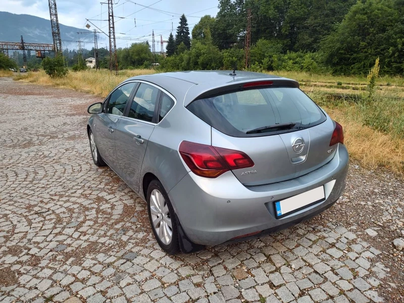 Opel Astra 1.7CDTI 125кс Euro5 LED , снимка 5 - Автомобили и джипове - 47254343