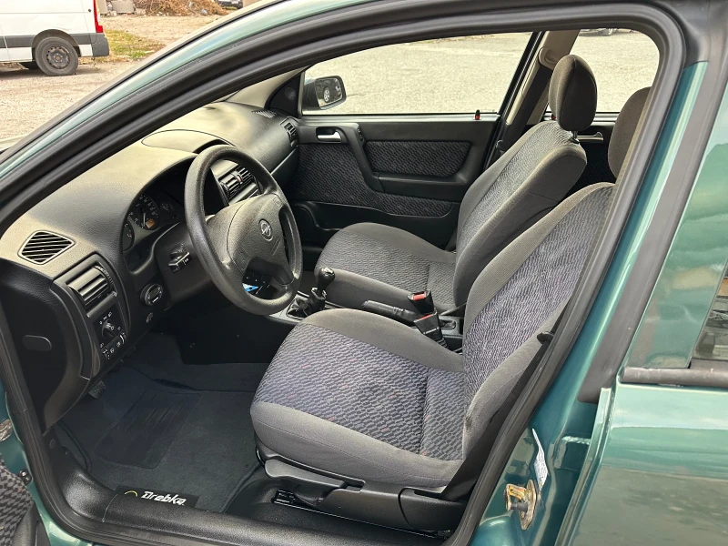 Opel Astra 1.6, снимка 10 - Автомобили и джипове - 47619776