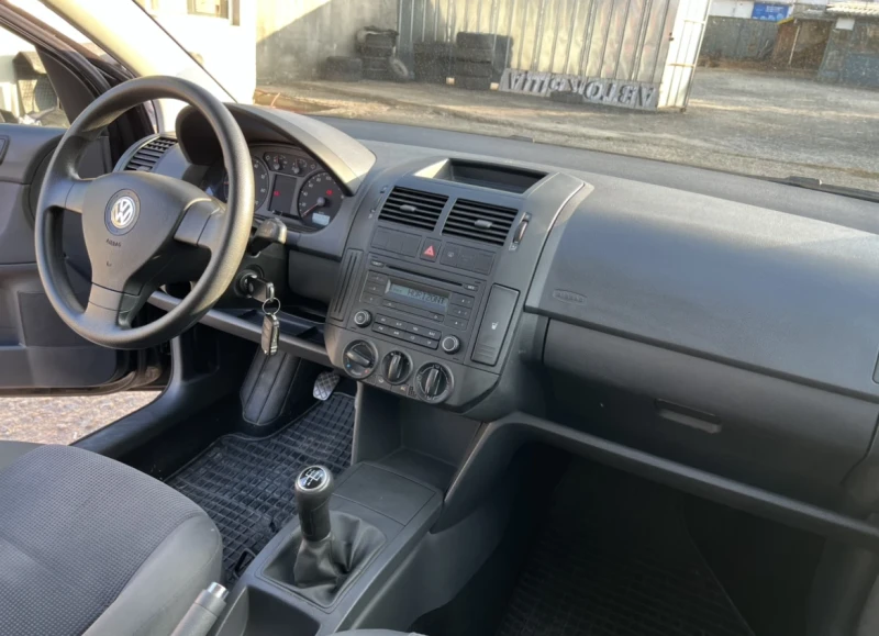 VW Polo 1.2i 54hp 142000km, снимка 12 - Автомобили и джипове - 47777675