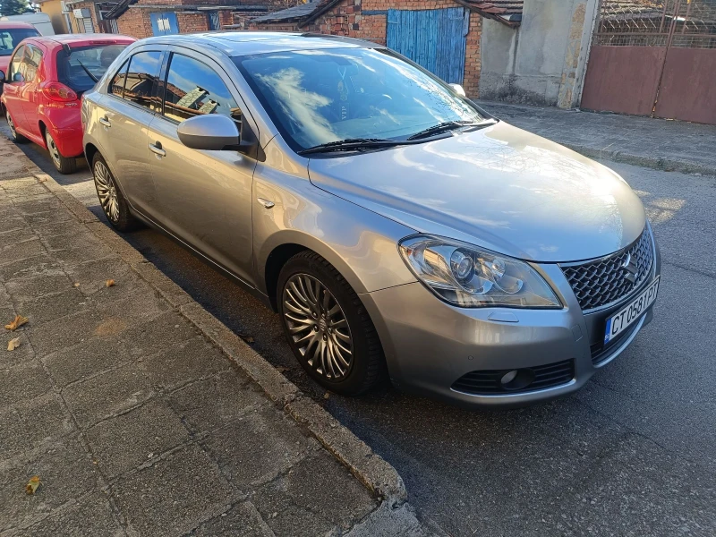 Suzuki Kizashi, снимка 4 - Автомобили и джипове - 47919138