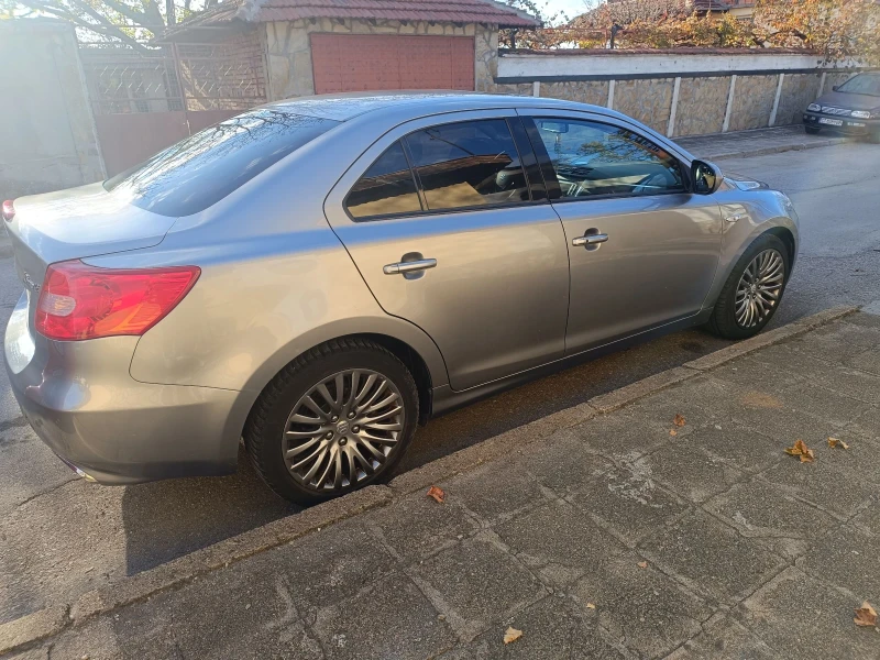 Suzuki Kizashi, снимка 3 - Автомобили и джипове - 47919138