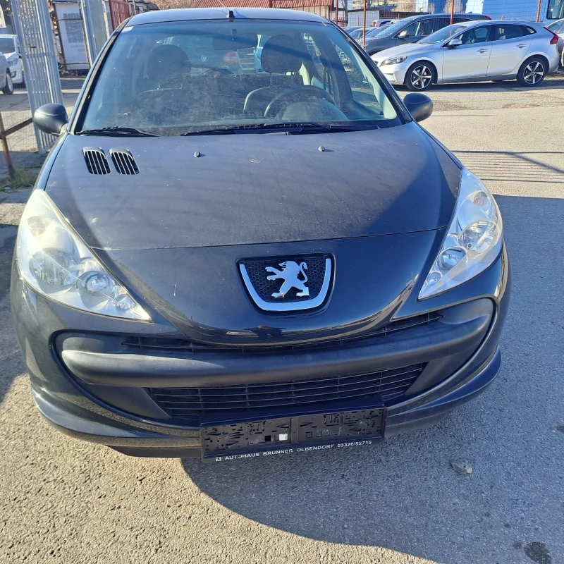 Peugeot 206 1.1 Много запазен автомобил., снимка 2 - Автомобили и джипове - 48163877