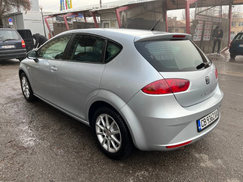 Seat Leon 1.6, снимка 4 - Автомобили и джипове - 48288903