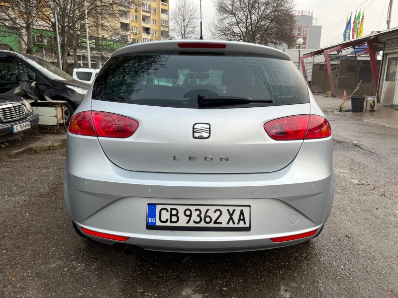 Seat Leon 1.6, снимка 5 - Автомобили и джипове - 48288903