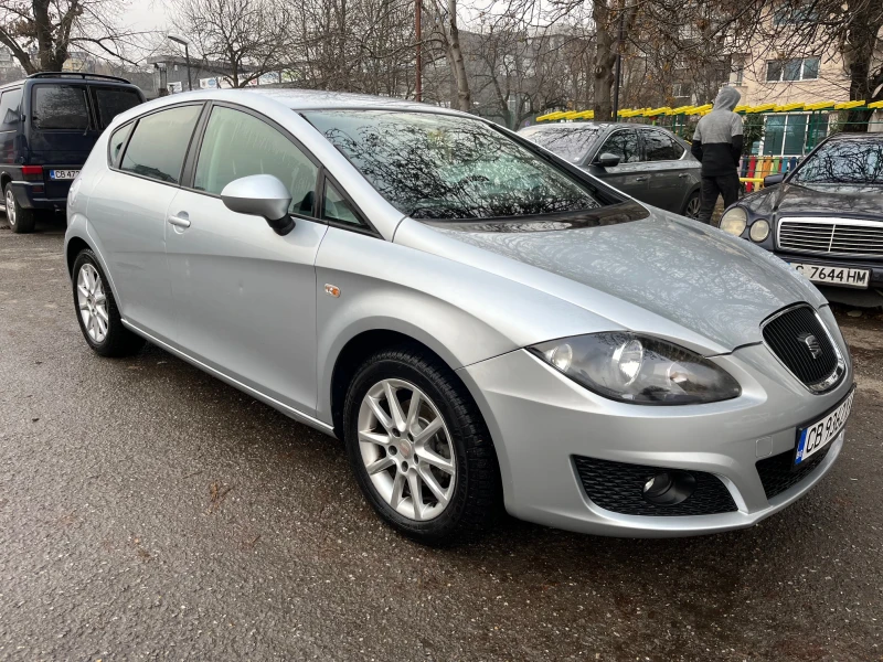 Seat Leon 1.6, снимка 8 - Автомобили и джипове - 48288903