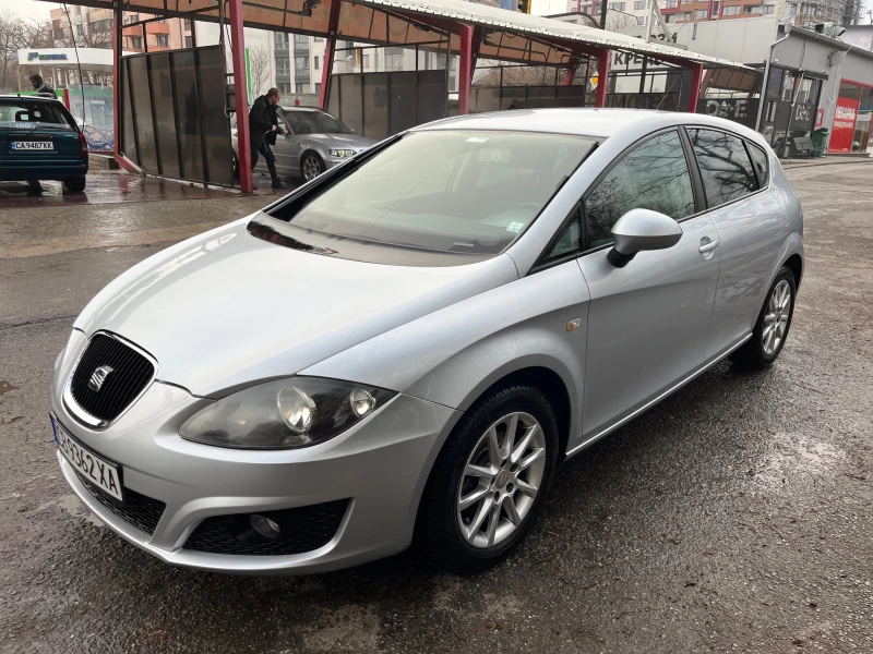 Seat Leon 1.6, снимка 2 - Автомобили и джипове - 48288903