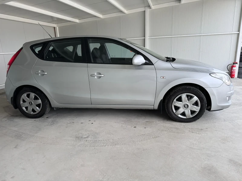 Hyundai I30 BENZIN-GERMANY, снимка 6 - Автомобили и джипове - 49551825