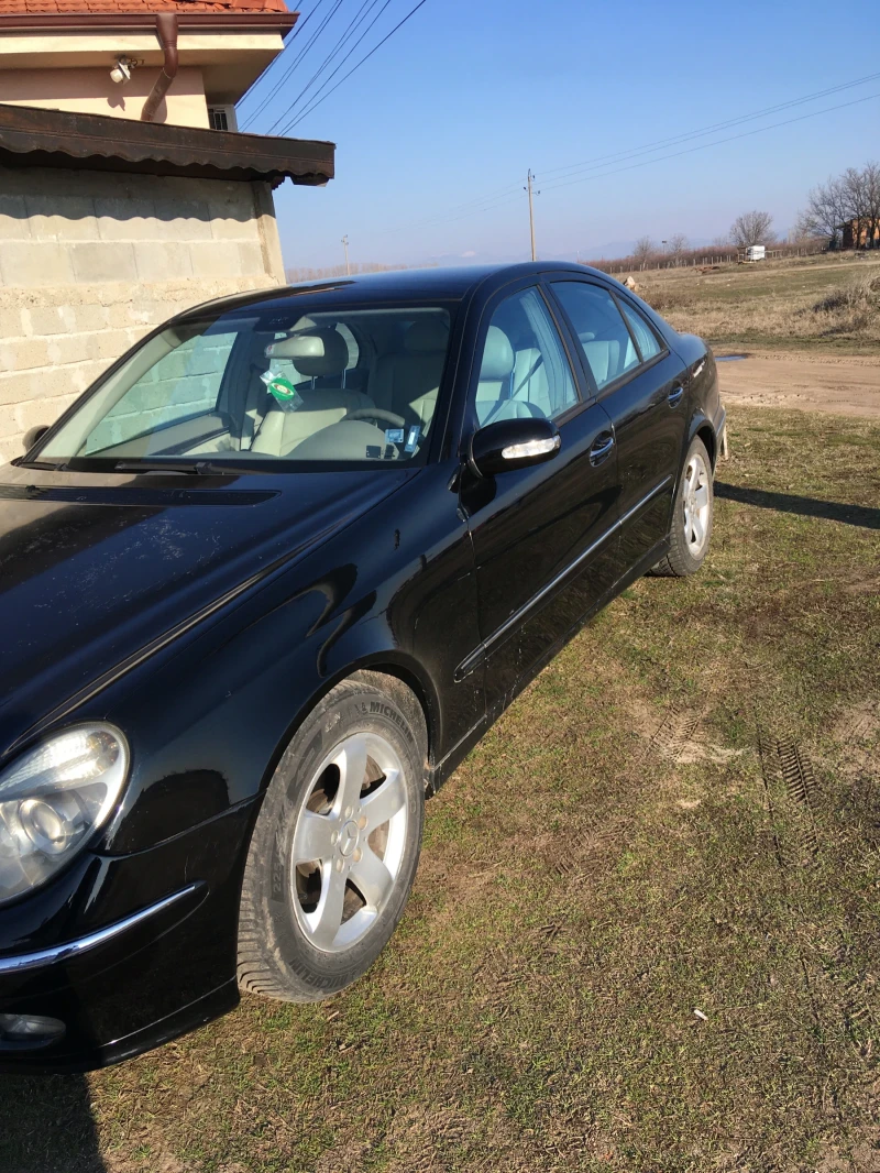 Mercedes-Benz E 220 2.2CDI, снимка 2 - Автомобили и джипове - 49405088