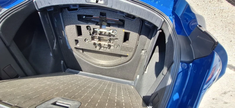 Toyota Corolla, снимка 14 - Автомобили и джипове - 51521844