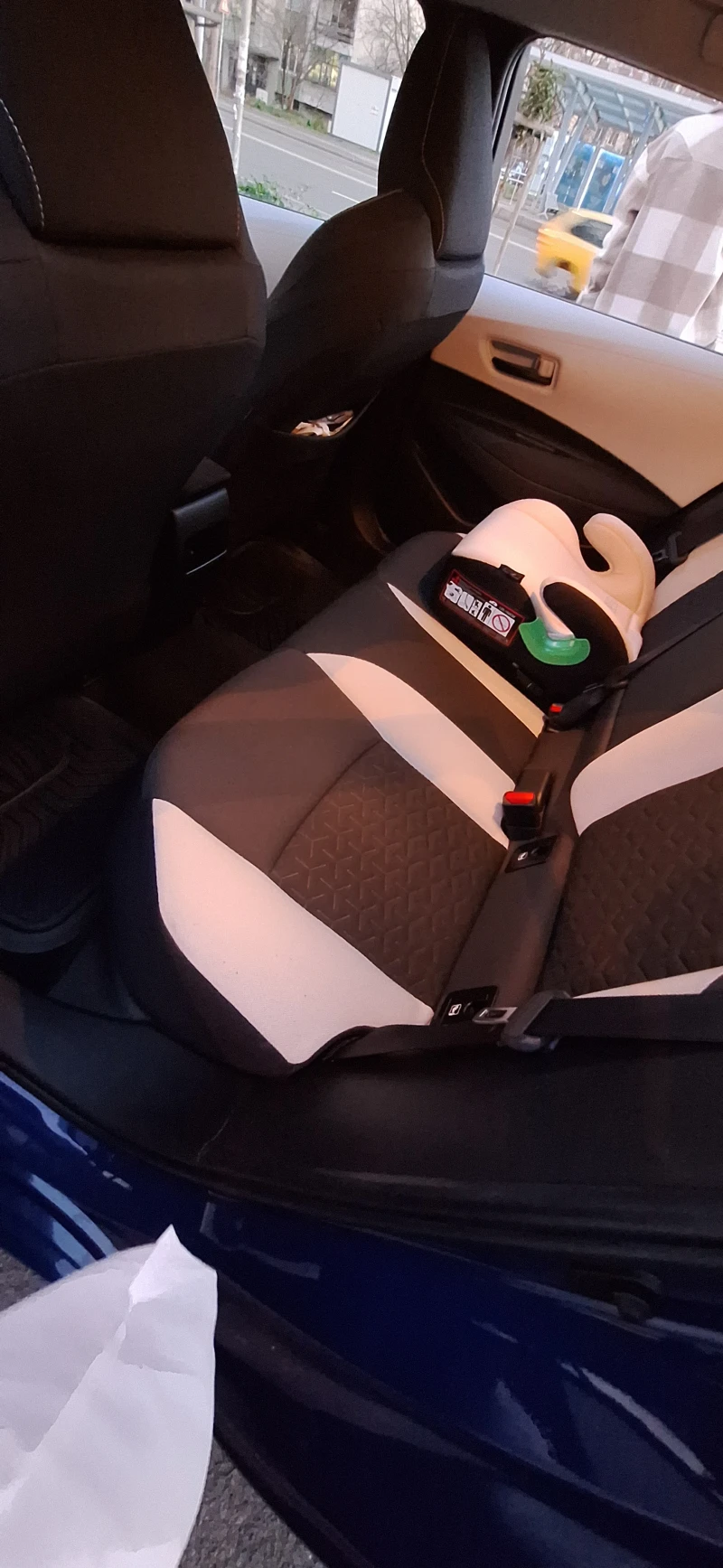 Toyota Corolla, снимка 6 - Автомобили и джипове - 51521844