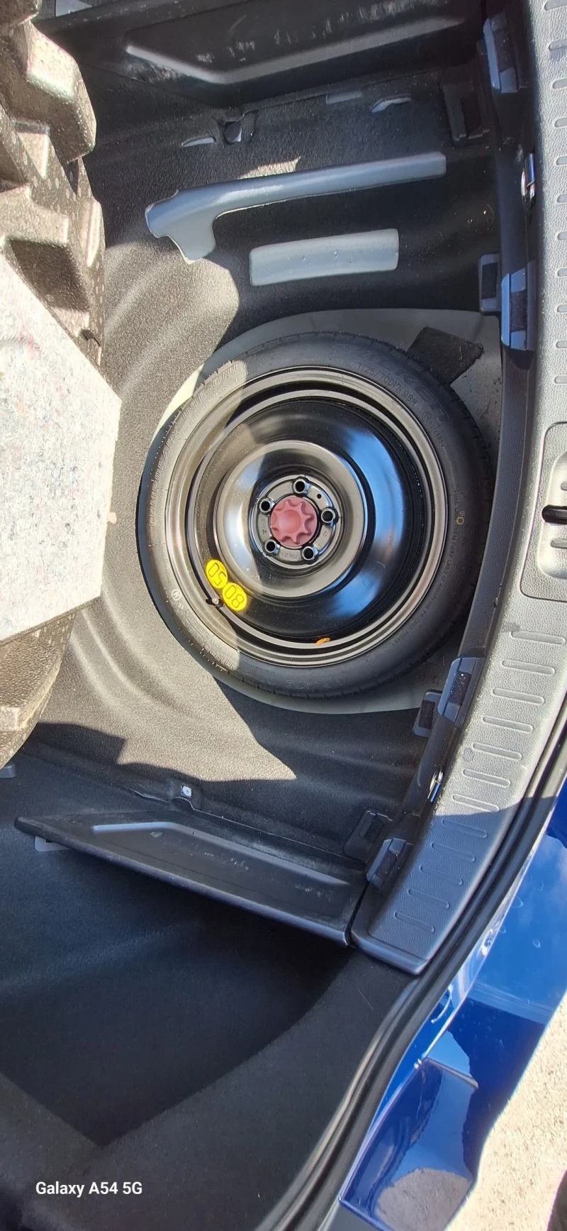 Toyota Corolla, снимка 13 - Автомобили и джипове - 51521844