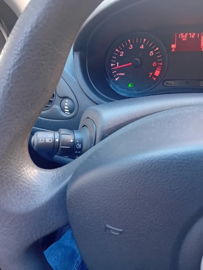 Renault Clio, снимка 16 - Автомобили и джипове - 51772413