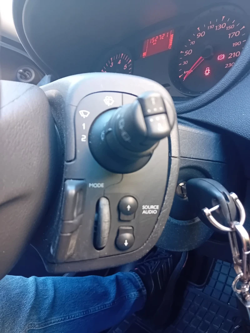 Renault Clio, снимка 14 - Автомобили и джипове - 51772413