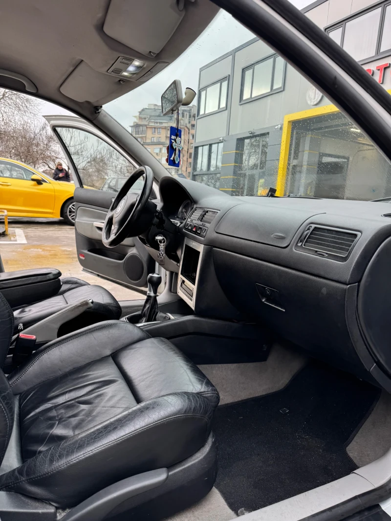VW Golf, снимка 6 - Автомобили и джипове - 52919813