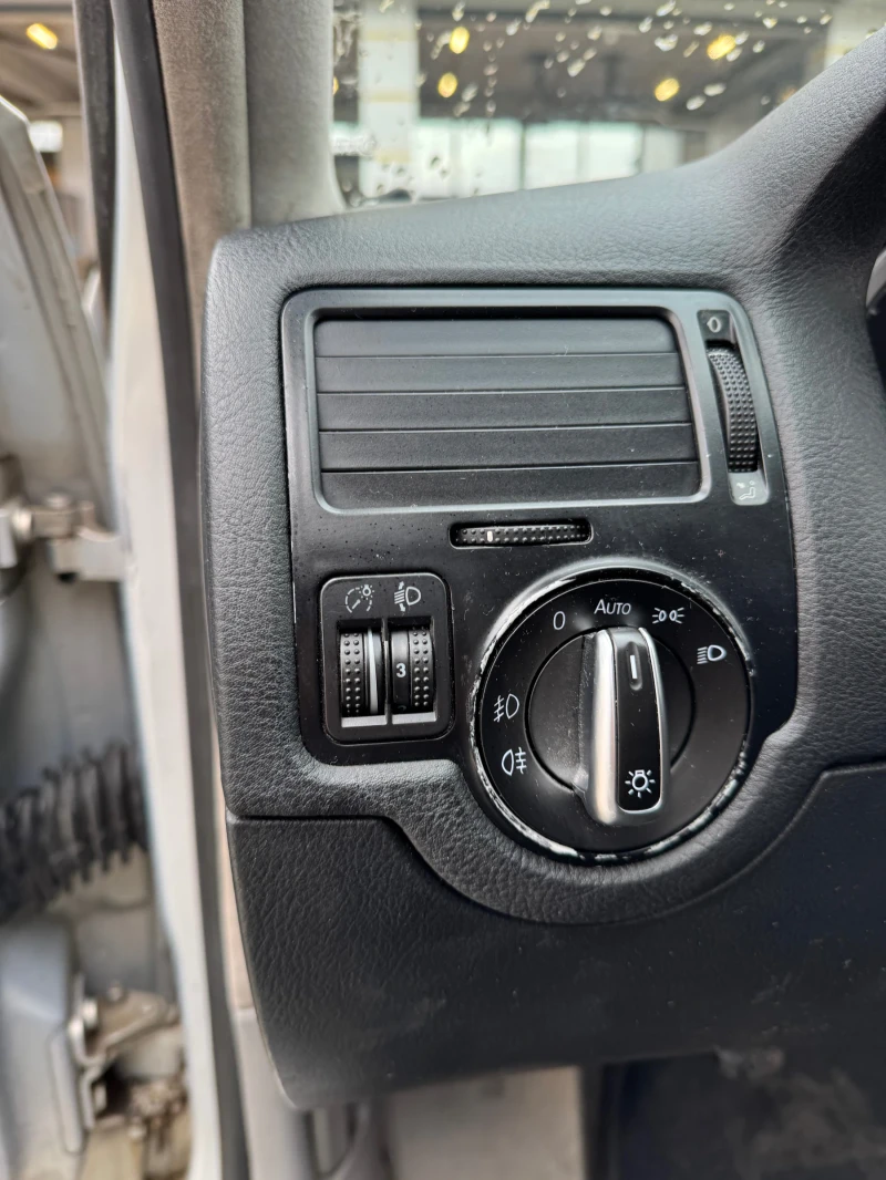 VW Golf, снимка 3 - Автомобили и джипове - 52919813