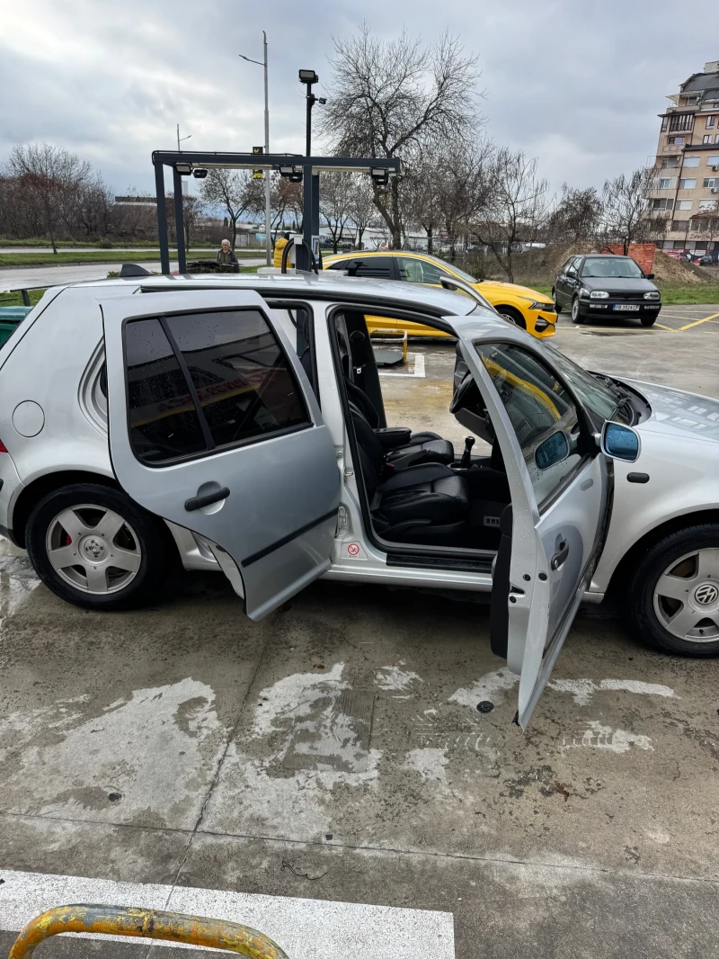 VW Golf, снимка 11 - Автомобили и джипове - 52919813
