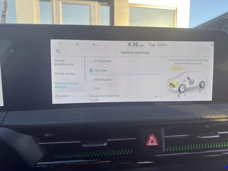 Kia EV6 PLUS 77.4KWh RWD/MERIDIAN/CAM/DISTRONIC/SOH100%, снимка 13 - Автомобили и джипове - 52966425