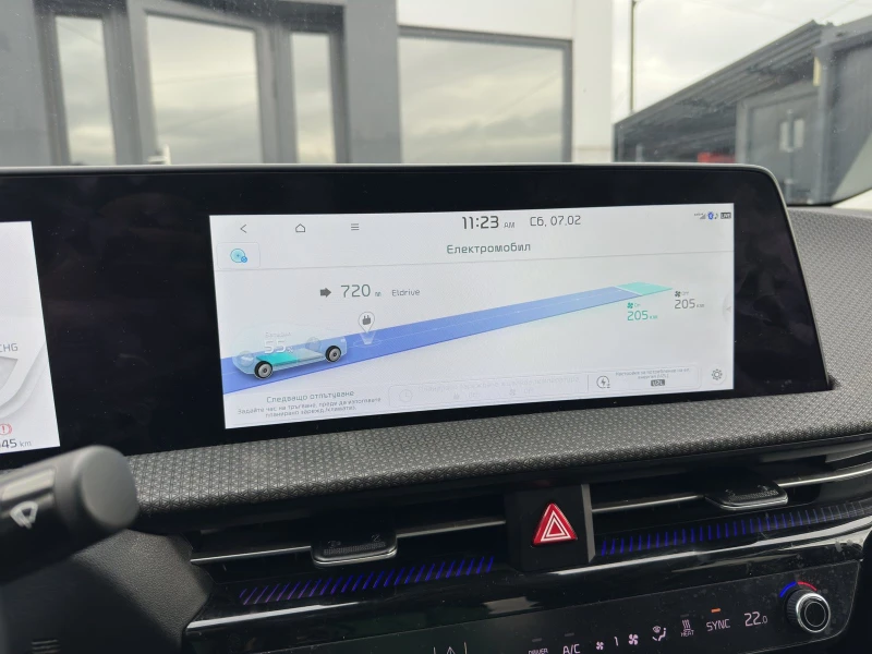 Kia EV6 PLUS 77.4KWh RWD/MERIDIAN/CAM/DISTRONIC/SOH100%, снимка 9 - Автомобили и джипове - 52966425