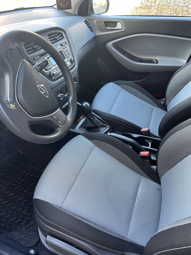 Hyundai I20 Hyundai i20 1.25, 75 к.с., снимка 7 - Автомобили и джипове - 53004255