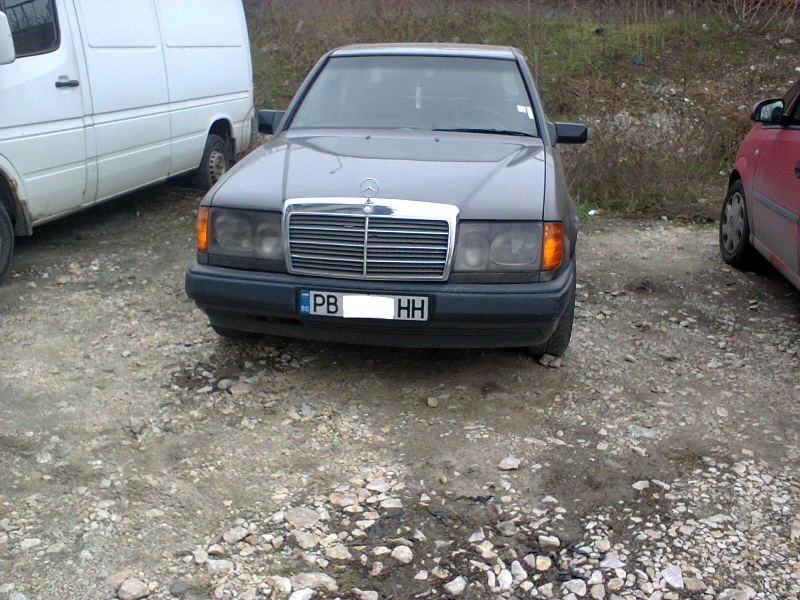 Mercedes-Benz 124 3.0 D , снимка 8 - Автомобили и джипове - 53163924