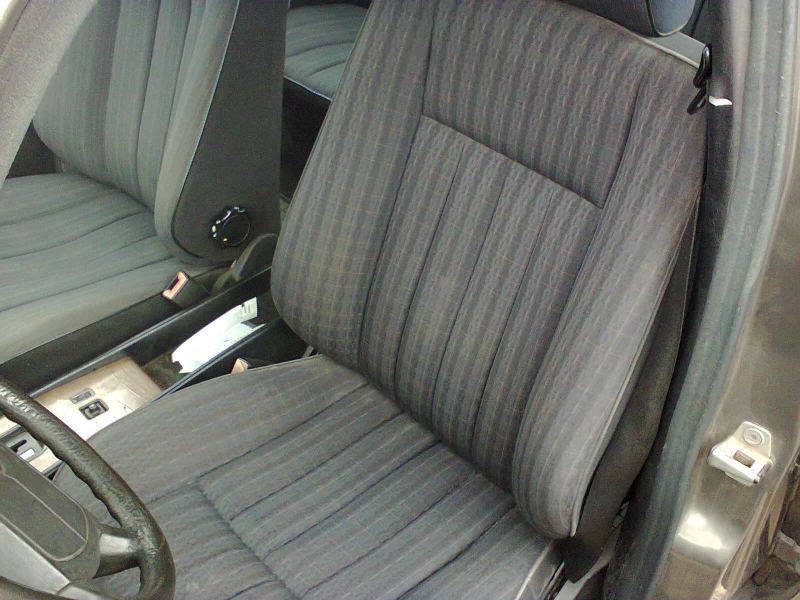 Mercedes-Benz 124 3.0 D , снимка 11 - Автомобили и джипове - 53163924