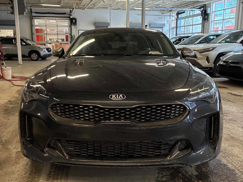Kia Stinger GT С РЕГИСТРАЦИЯ & АВТО КРЕДИТ , снимка 3 - Автомобили и джипове - 53371233