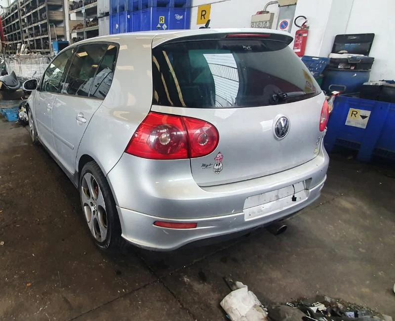 VW Golf V 2.0 GTI, снимка 6 - Автомобили и джипове - 29261554