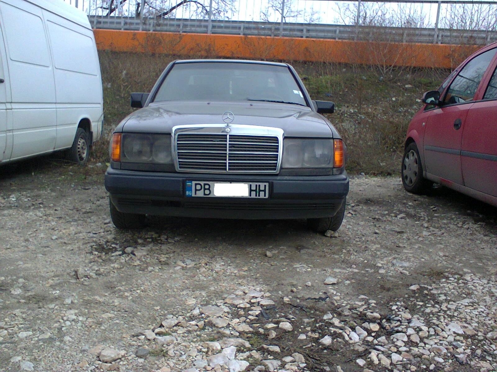 Mercedes-Benz 124 3.0 D , снимка 1