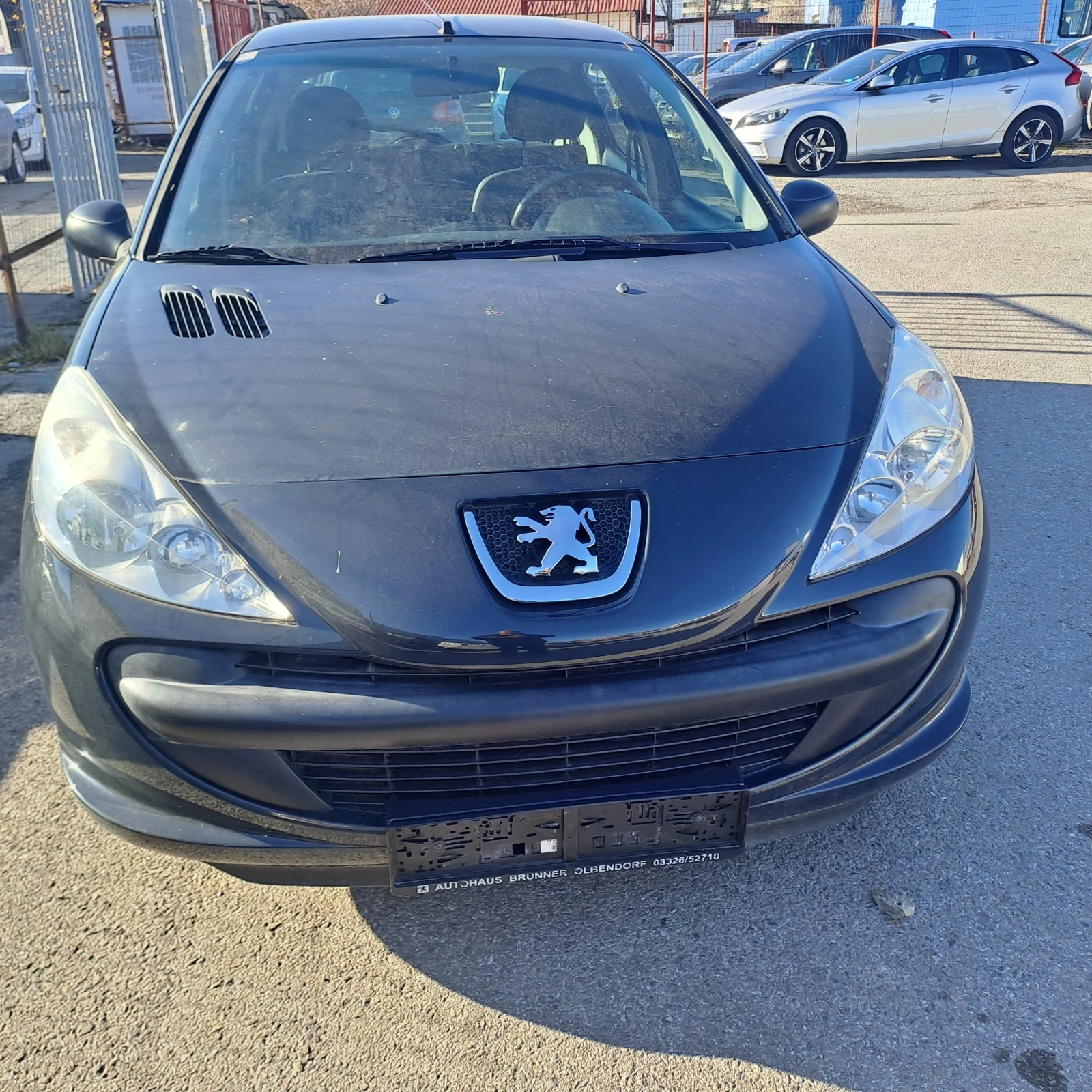 Peugeot 206 1.1 Много запазен автомобил. - изображение 2