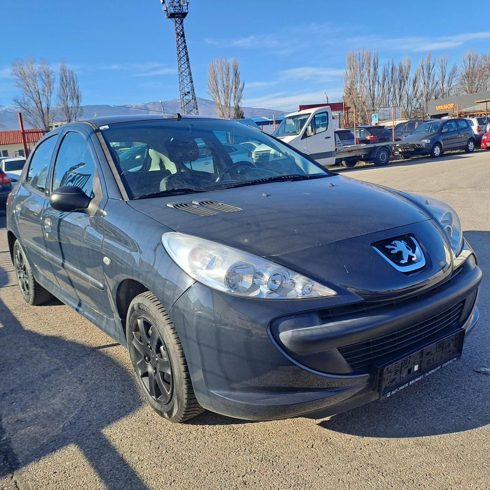 Peugeot 206 1.1 Много запазен автомобил. - изображение 3