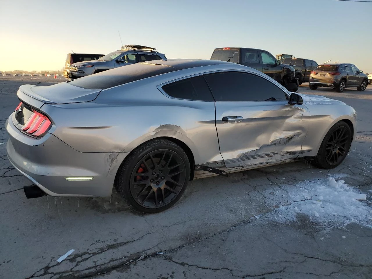 Ford Mustang СЕРВИЗНА ИСТОРИЯ - изображение 3