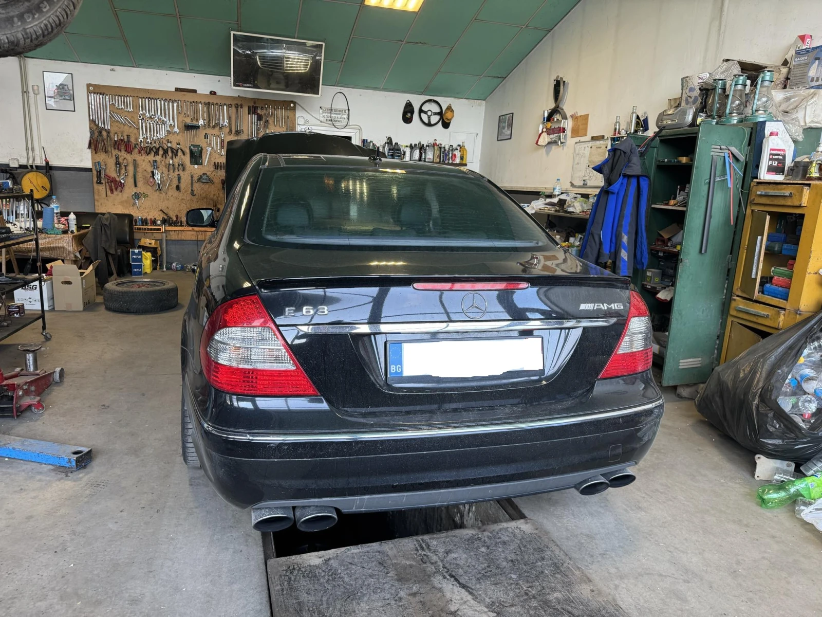 Mercedes-Benz E 63 AMG  - изображение 6