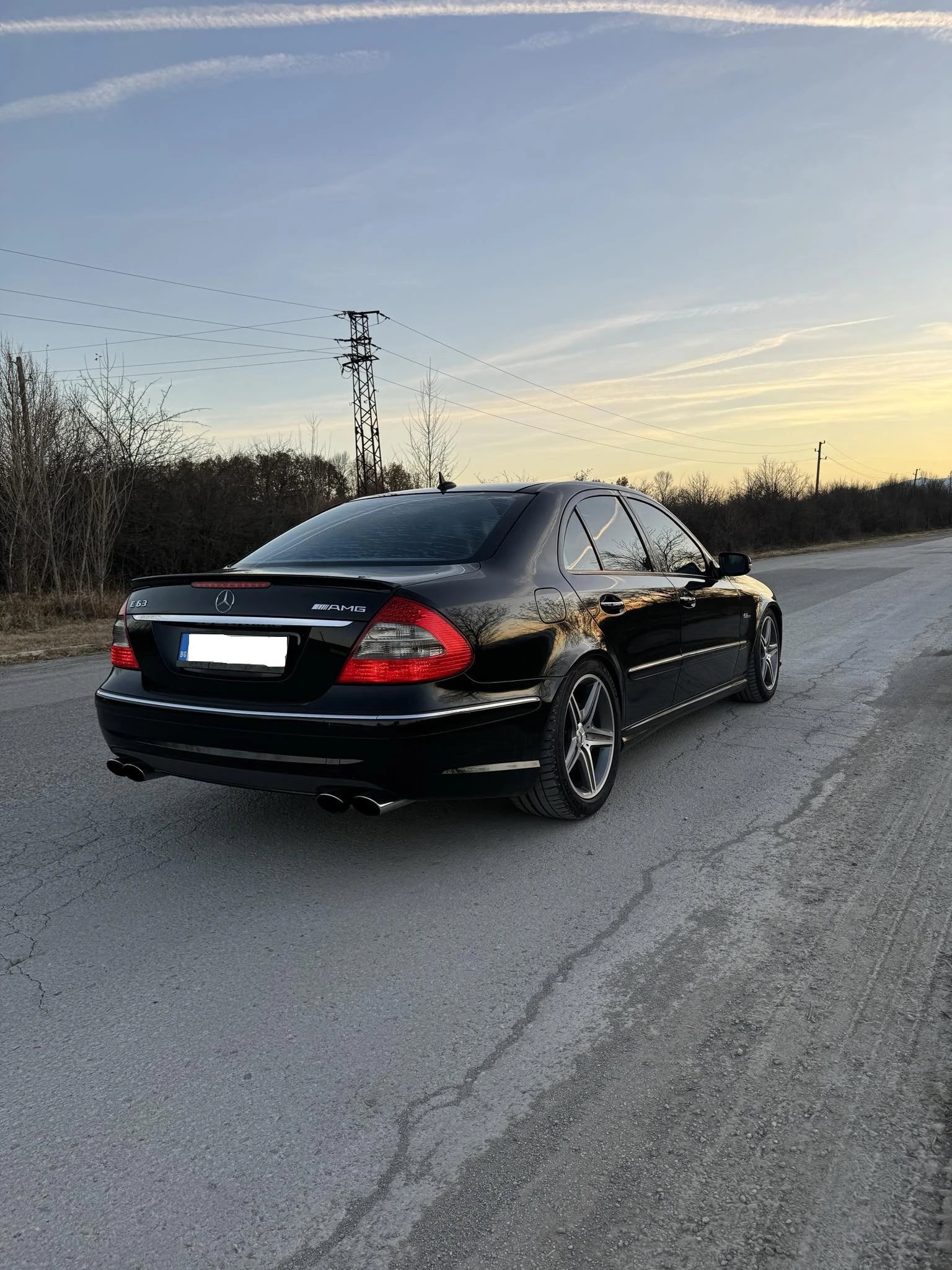Mercedes-Benz E 63 AMG  - изображение 3