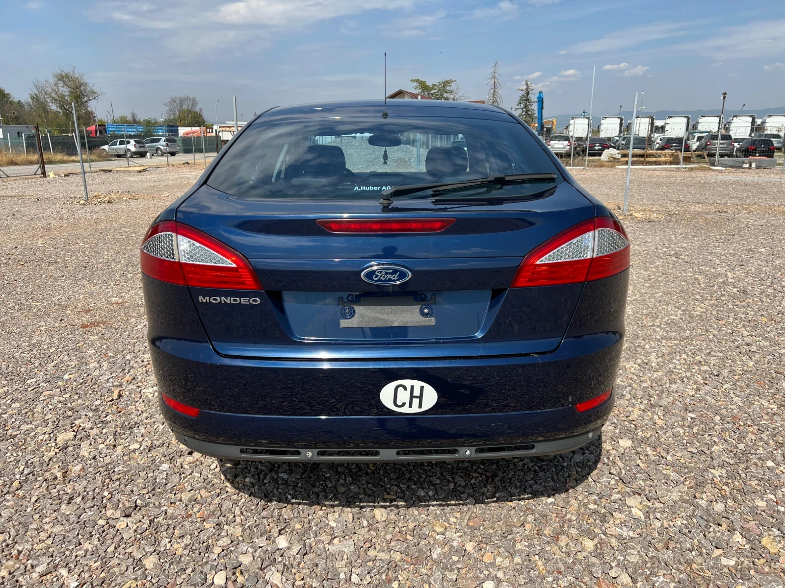 Ford Mondeo 2.3 i Schweiz - изображение 4
