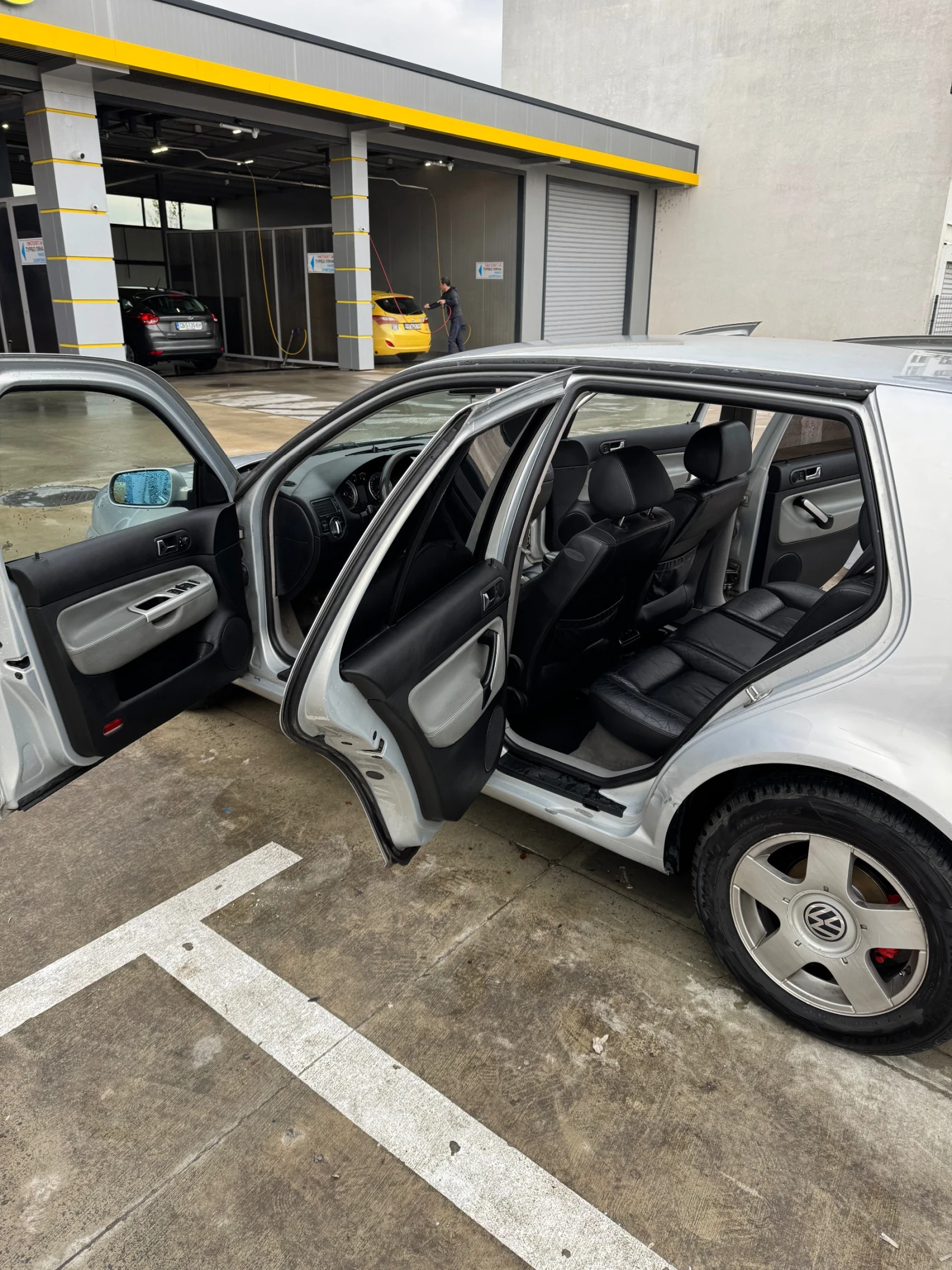 VW Golf  - изображение 10