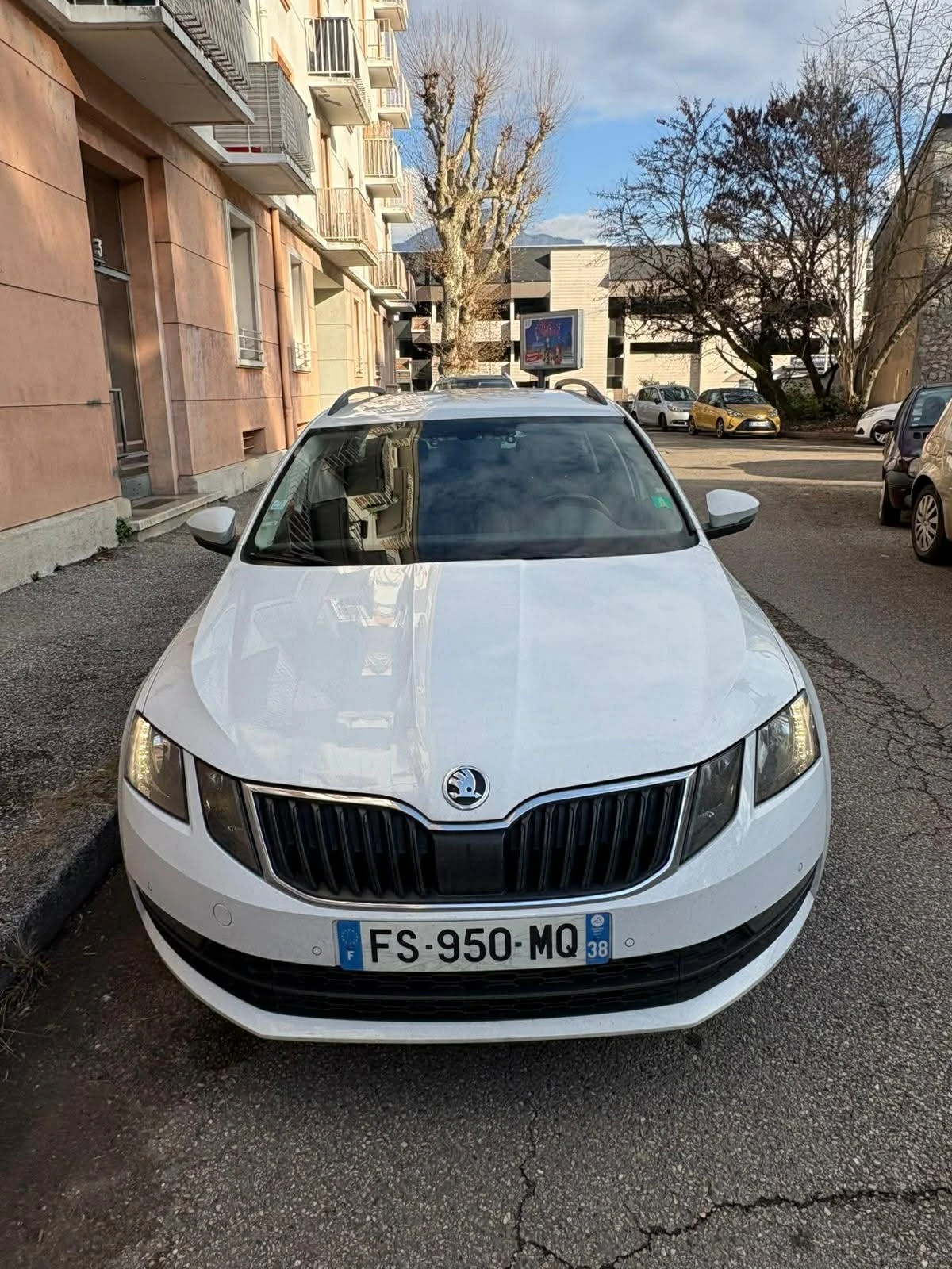 Skoda Octavia 2.0TDI CLEVER 7 DSG 150кс - изображение 2