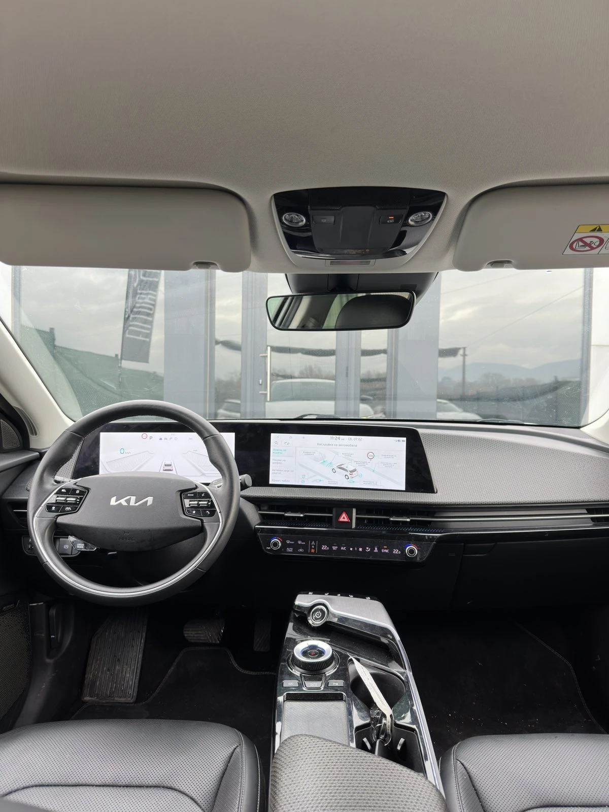 Kia EV6 PLUS 77.4KWh RWD/MERIDIAN/CAM/DISTRONIC/SOH100% - изображение 7