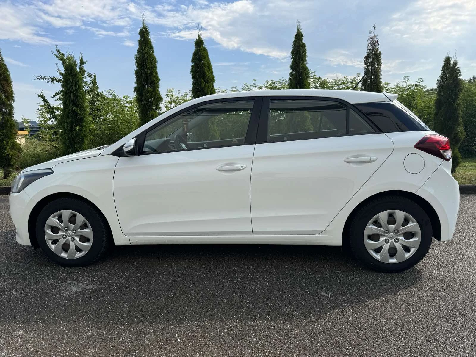 Hyundai I20 Hyundai i20 1.25, 75 к.с., снимка 15 - Автомобили и джипове - 55146622